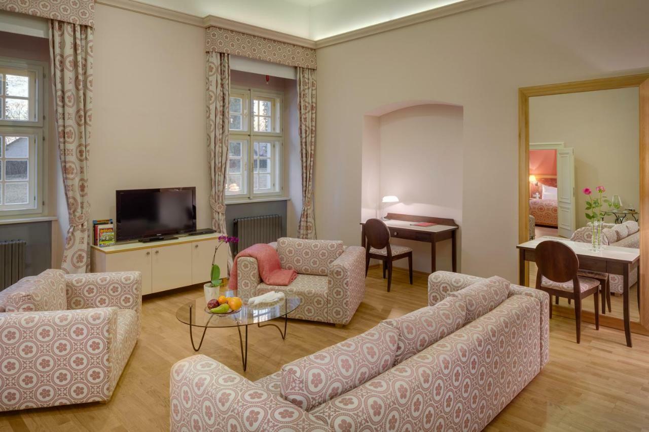 Chateau Heralec Boutique Hotel & Spa By L'Occitane Eksteriør billede